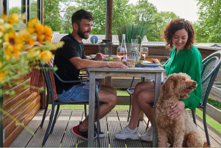 Etoile is een vrijstaand chalet voor twee personen HW516