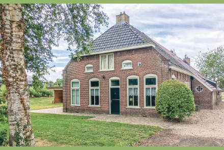 Boerderij voorhuis in Surhuizem HW318