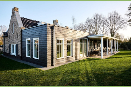 Vakantievilla op vakantiepark de IJsvogel HW365