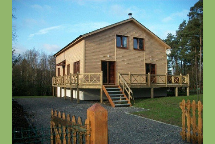 Groepsaccommodatie 3 Chalets in bos Les Hazalles Barvaux HW508