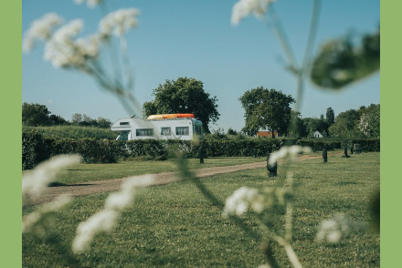 Kamperen aan zee met tent caravan of camper Goeree-Overflakkee HW045